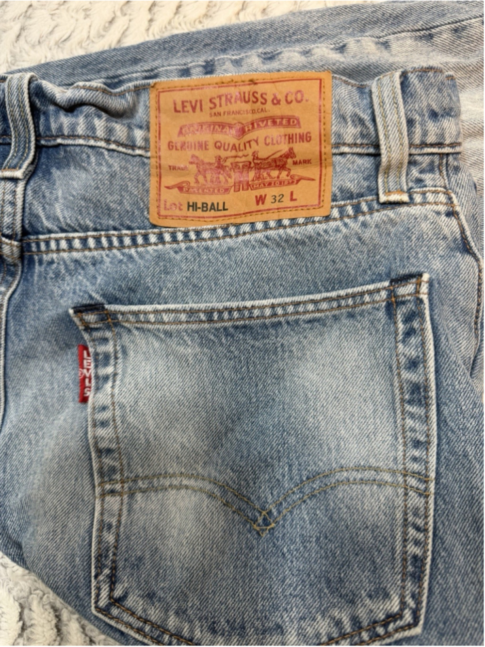 Levi's Premium Men's Light Wash Distressed Blue Straight Denim Jeans Size 32 - Picture 7 of 10
